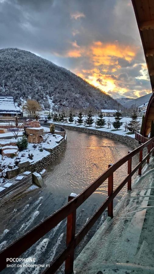 Freskia Resort フェリザイ エクステリア 写真